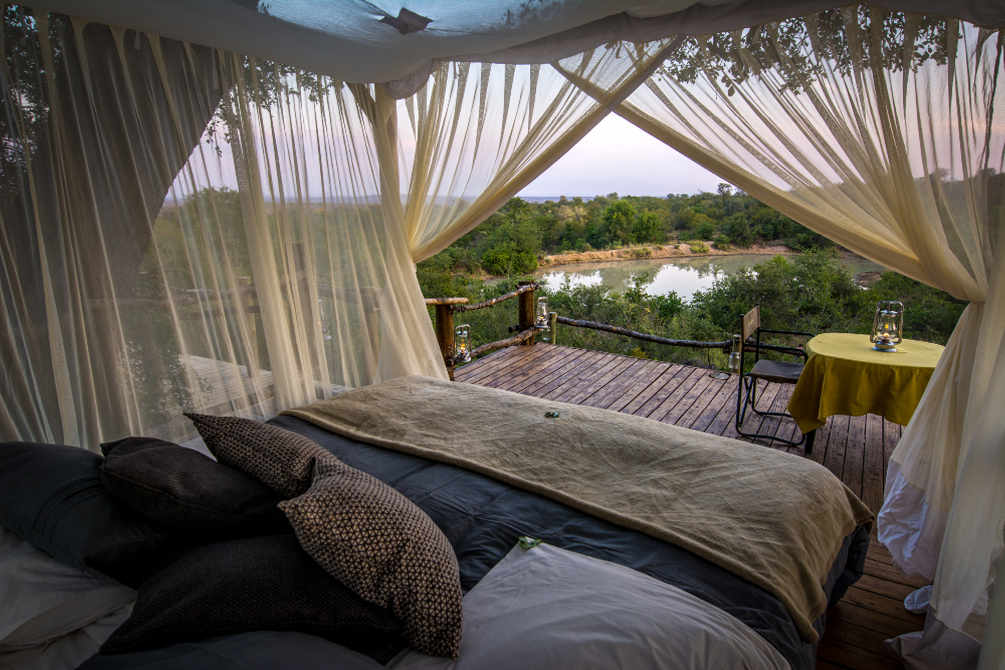 Garonga's sleep deck in the middle of the bush