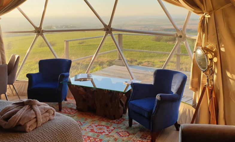 Each dome is like a room you would expect to find in a luxury boutique hotel, with all the essential facilities for a sumptuously comfortable getaway