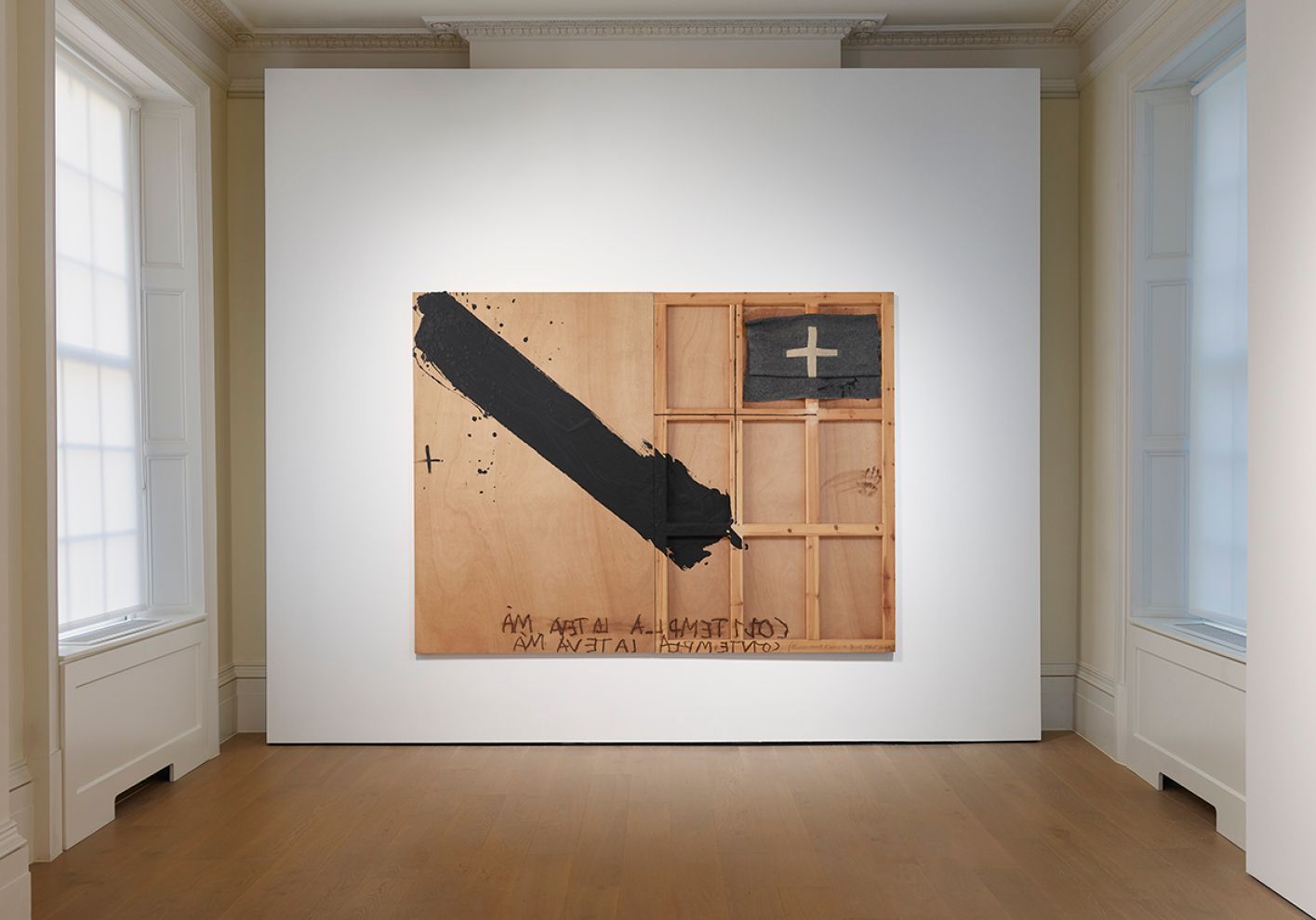 Antoni Tàpies, Recordant, 1999. Paint and assemblage on wood 195 x 260 cm