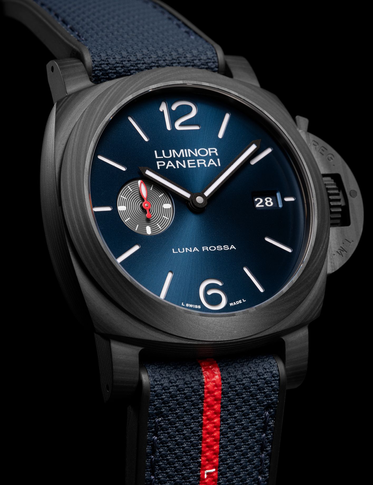 Panerai Luminor Luna Rossa Carbotech